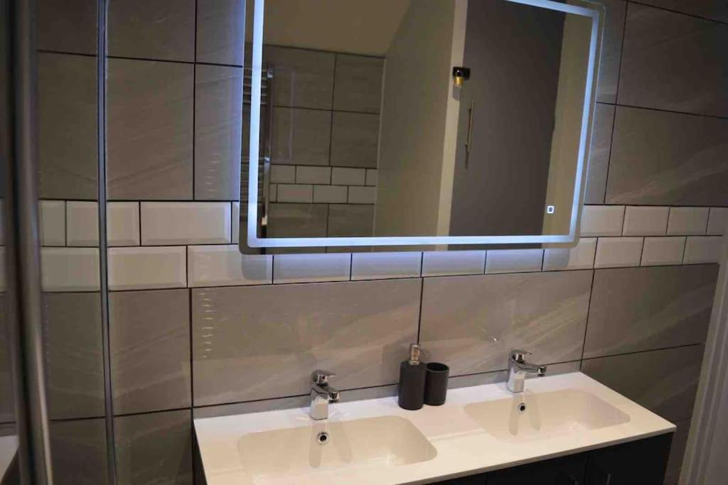 Unique 4 Bed House In Derby Perfect For Contractors And Families Villa Екстериор снимка