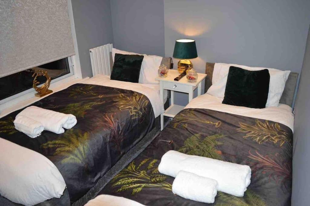 Unique 4 Bed House In Derby Perfect For Contractors And Families Villa Екстериор снимка